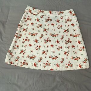 (NWT) Forever 21 - White Floral Skirt